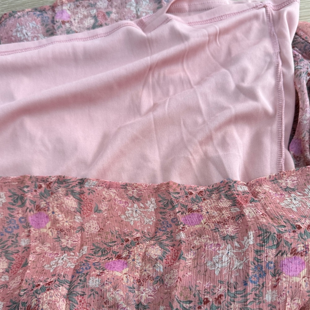 Sage + Fig Floral Long Sleeve Dress - Picture 8 of 9